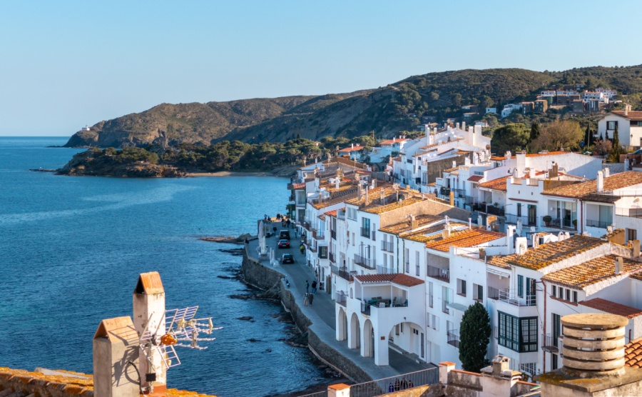 Cadaques traditional fishing village with white houses by Mediterranean coast, home of painter Salvador Dalí, Cadaqués close to Barcelona, Costa Brava, Girona, Spain. 